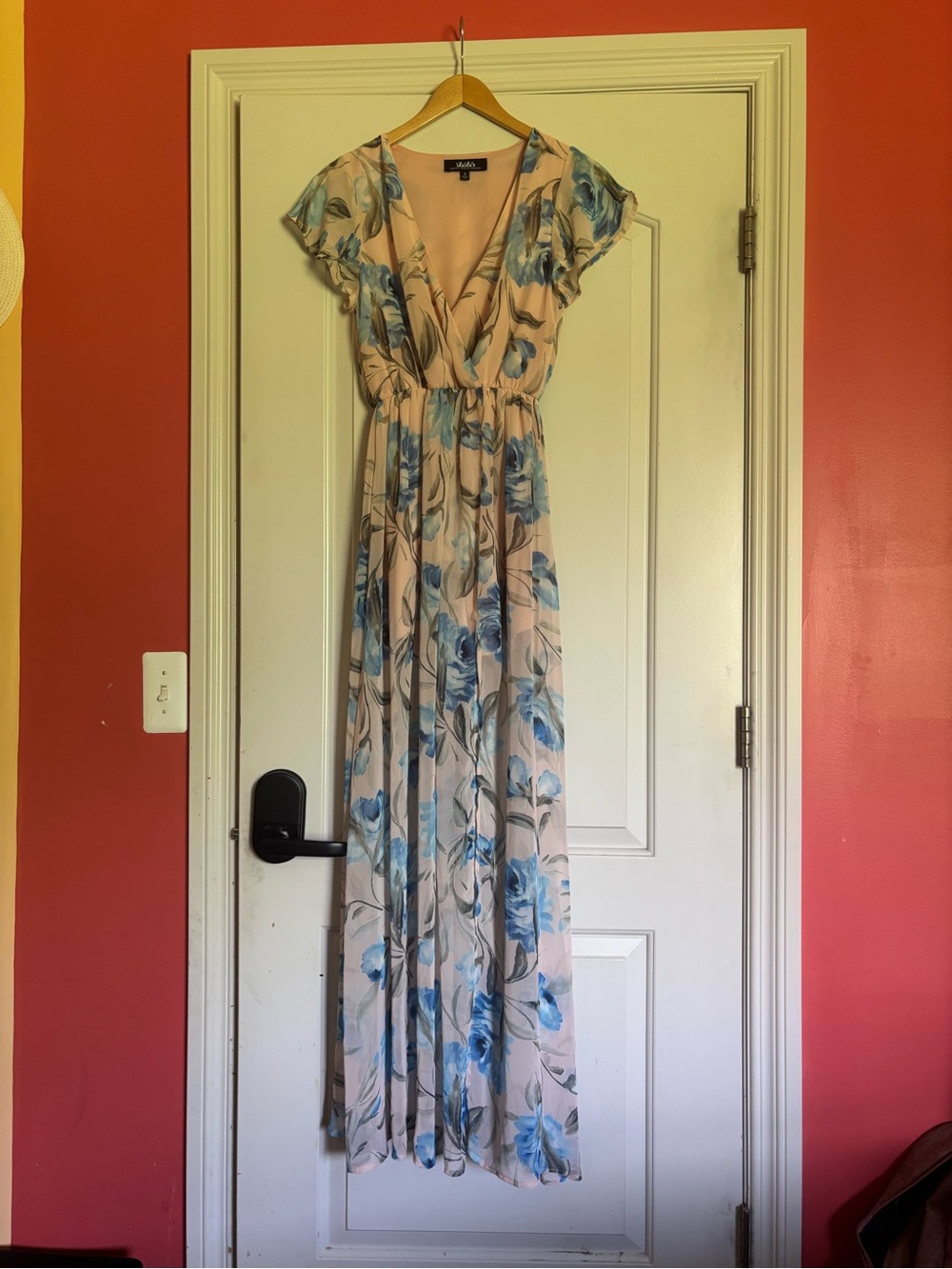 Lulu's Blush Maxi Dress with Blue Floral Print. Size Small.